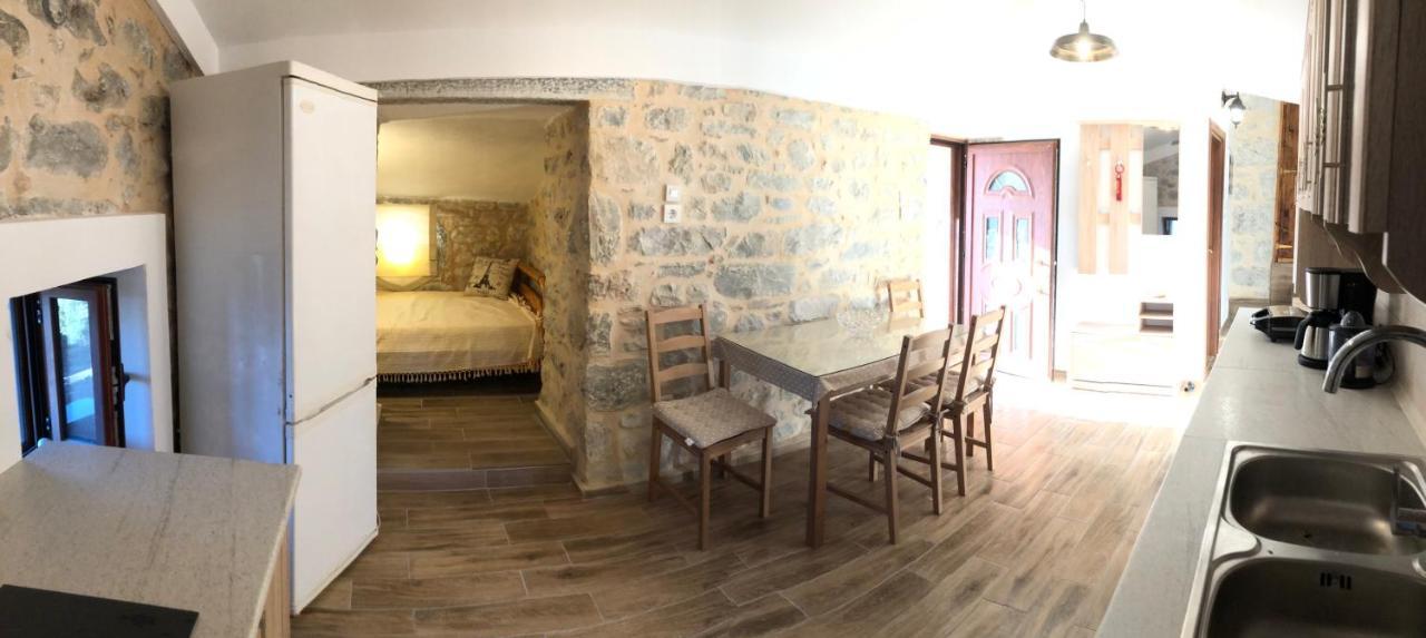 ÁlikaKamares Stone House 2公寓 外观 照片