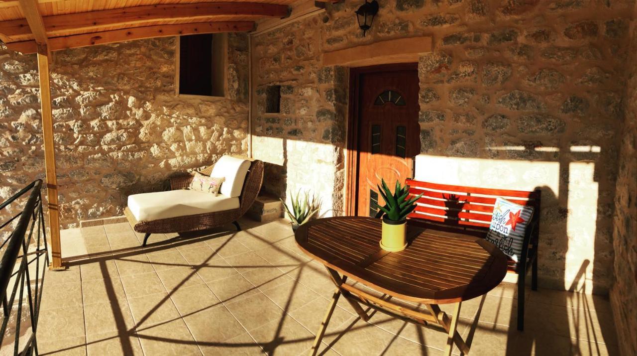 ÁlikaKamares Stone House 2公寓 外观 照片